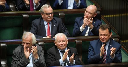 Bardzo duża przewaga PiS. Najnowszy sondaż