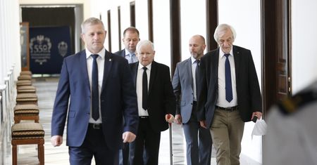 Jarosław Kaczyński wraca do Sejmu. Prezes PiS pierwszy raz na Wiejskiej po chorobie