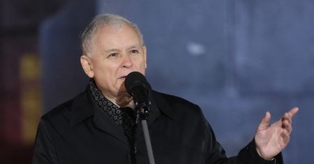 Marcin Makowski: Kaczyński na miesięcznicy smoleńskiej: ”Chwała Antoniemu Macierewiczowi”, czyli wojny na prawicy nie będzie