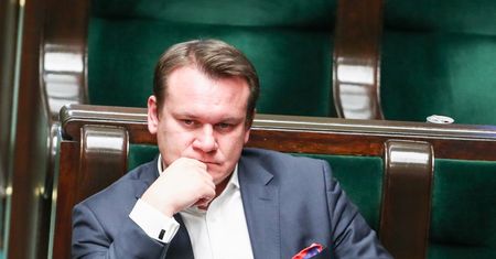 Dominik Tarczyński niesłusznie europosłem? "Marszałek Sejmu powinien za to odpowiadać karnie"