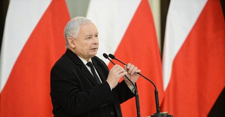CBA nie stwierdziło podstaw do kontroli oświadczenia majątkowego Kaczyńskiego. Chciała tego PO