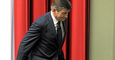 Kuchciński zamyka Sejm i pisze o medialnym show