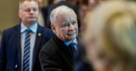 Jarosław Kaczyński już po operacji. Prezes PiS wybudzony