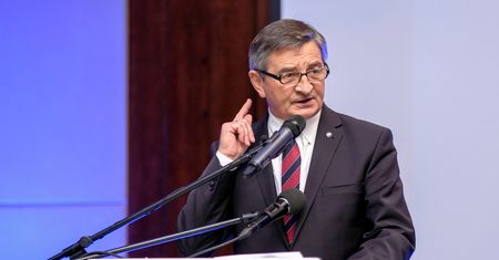 Łukasz Warzecha: "Kuchciński nie pomyślał, że robi źle, bo robili tak wszyscy i nikt się nie czepiał" (Opinia)