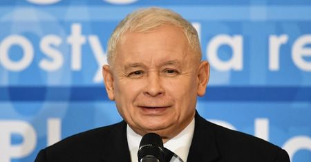 Urocze zdjęcie Jarosława Kaczyńskiego. Ociepla wizerunek?
