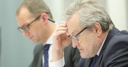 Wicepremier Gliński tłumaczy, na co poszły miliony złotych. "Jestem starym żeglarzem"