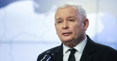 "PiS może skrócić kadencję parlamentu i przyspieszyć wybory". Sprawdzamy fakty