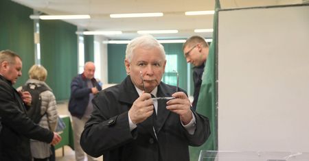 Roman Giertych: miasta spuściły lanie partii Kaczyńskiego. "To nie jest najgorsza wiadomość dla PiS"