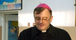 Abp Życiński: naszym wyzwaniem jest budowanie demokracji