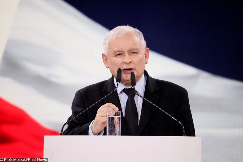 Na konwencji PiS Jarosław Kaczyński ogłosił prawdziwą przedwyborczą niespodziankę - nie mówił o Parlamencie Europejskim, wyliczał kolejne obietnice