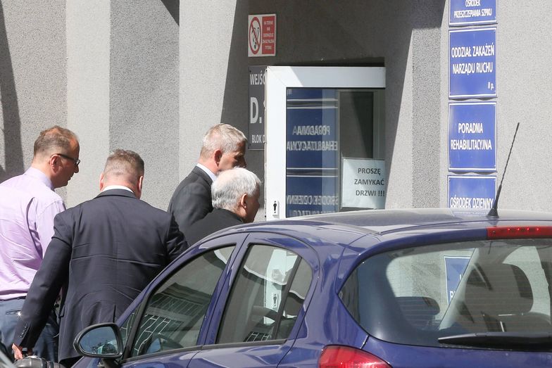 Prezes PiS przyjechał do szpitala na Szaserów 3 maja