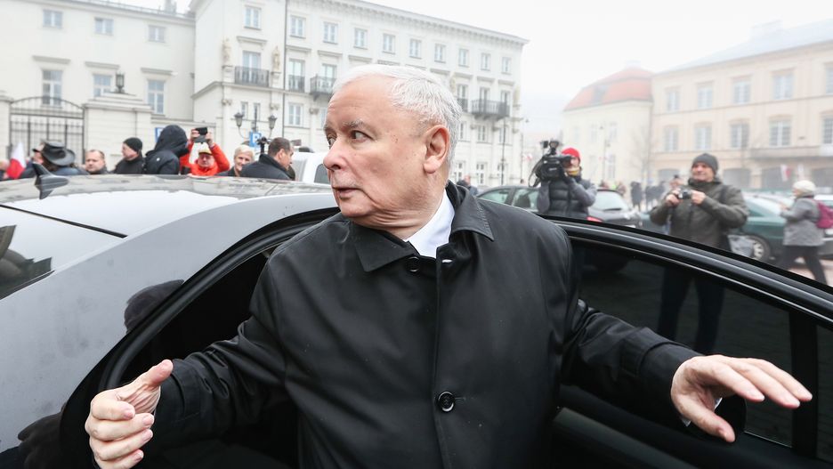 Wożenie prezesa PiS to intratne zajęcie. Kierowca Jarosława Kaczyńskiego dorobił się sporego majątku