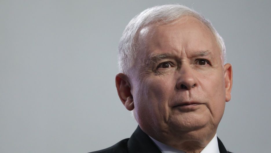 Jarosław Kaczyński i kobiety? O życiu uczuciowym prezesa PiS pisze Michał Krzymowski.