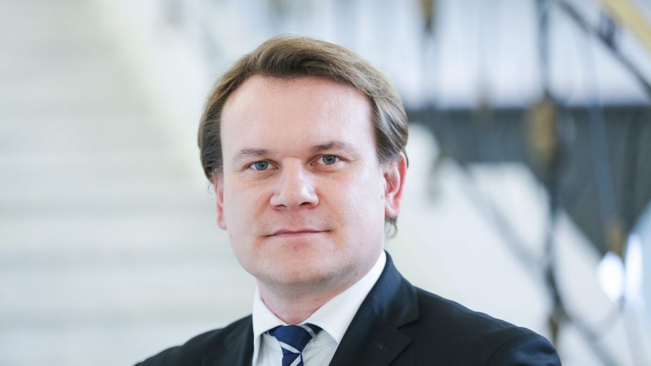 Poseł Dominik Tarczyński podkreśla, że PiS jest otwarte na kompromis ws. prezydenckich projektów ustaw o SN i KRS