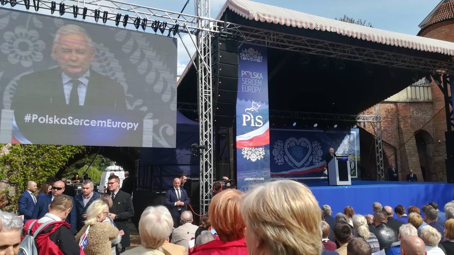 Piknik patriotyczny w Pułtusk. Wystąpienie Jarosława Kaczyńskiego.