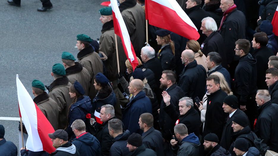 "FAZ" przypomina, że rok temu na marszu pojawiły się skrajnie prawicowe akcenty