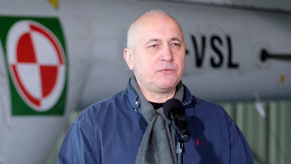 Szef MSWiA Joachim Brudziński przekonuje, że polska policja złapie Marka Falentę