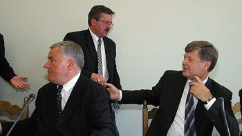 Jerzy Jaskiernia, Bronisław Komorowski i Jerzy Szmajdziński na wspólnym posiedzeniu sejmowych komisji Obrony Narodowej oraz Spraw Zagranicznych w sprawie rakiet "Roland"