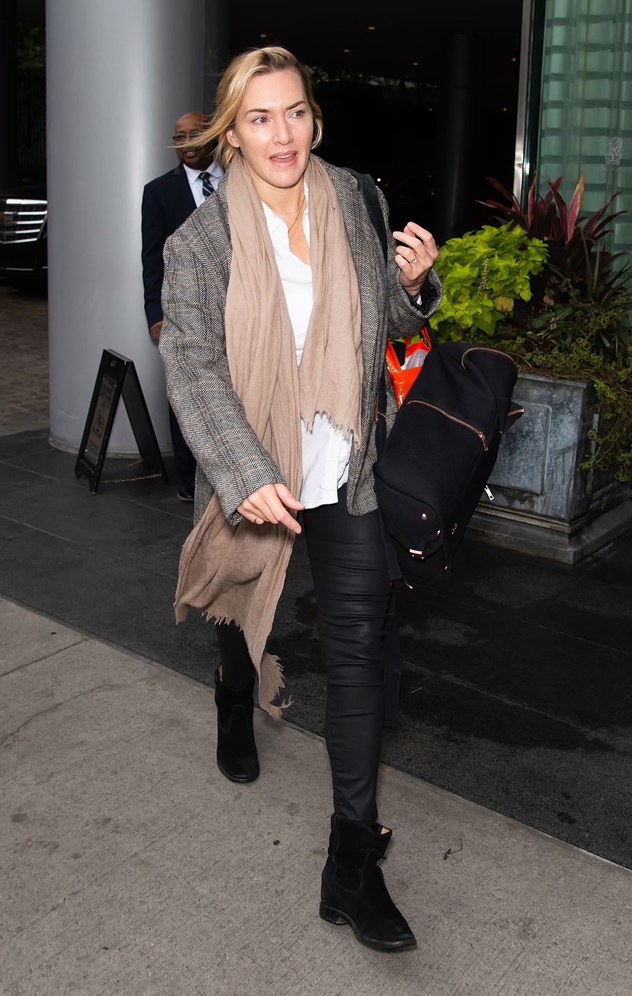 Kate Winslet w jesiennej stylizacji 