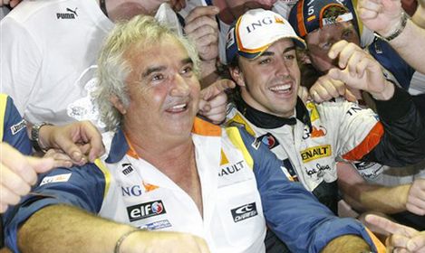 Briatore: Alonso zostaje w zespole Renault