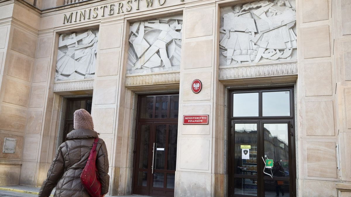 Deficyt budżetu po czerwcu wyniósł 5 mld zł 