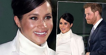 Meghan Markle i książę Harry na gali w muzeum! Brzuszek księżnej przed porodem jest coraz pięknej zaokrąglony