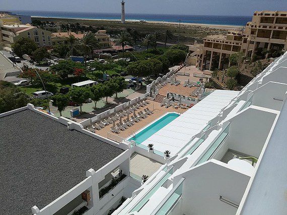 Widok z okien hotelu Labranda Cactus Garden na Fuerteventurze na Kanarach 