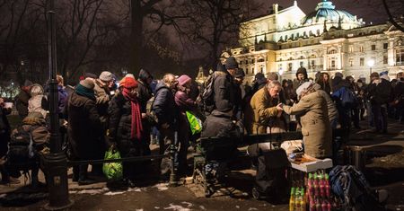 Kraków: radny Łukasz Wantuch chce się pozbyć bezdomnych z Plant