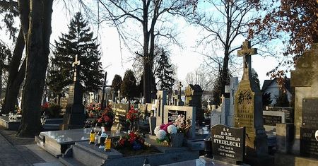 Wszystkich Świętych w Warszawie. Zmiany ruchu w okolicach cmentarzy