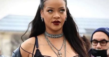 Rihanna uczciła Oscary w ekstremalnie wyzywającej kreacji! Dopiero teraz zdjęcia z uroczystości przedostały się do sieci