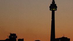 Pogrążone prawie w całkowitych ciemnościach kanadyjskie Toronto