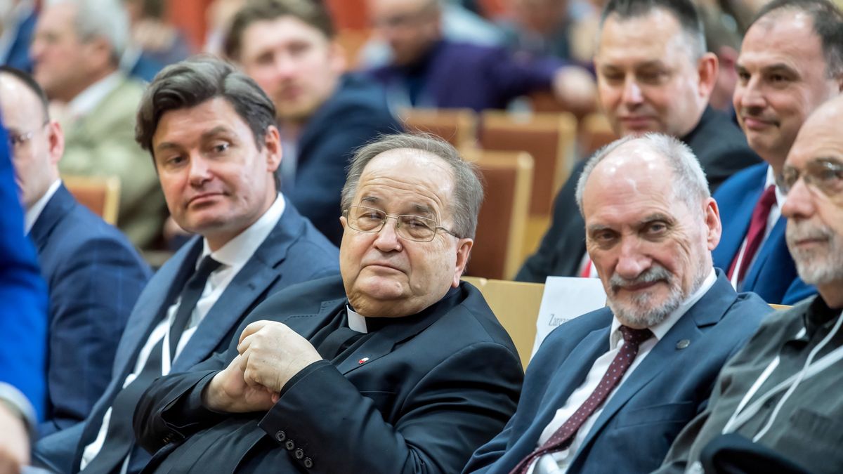 Antoni Macierewicz i o. Tadeusz Rydzyk na konferencji dot. cyberbezpieczeństwa