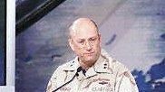 Gen. Victor Renuart (Fot. AFP)