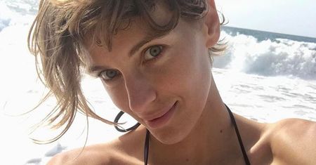 Renulka w raju. Wychudzona modelka pozuje na wakacjach