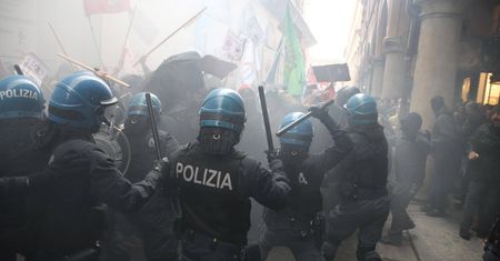 Włochy. Policja udaremniła zamach neonazistów w Mediolanie