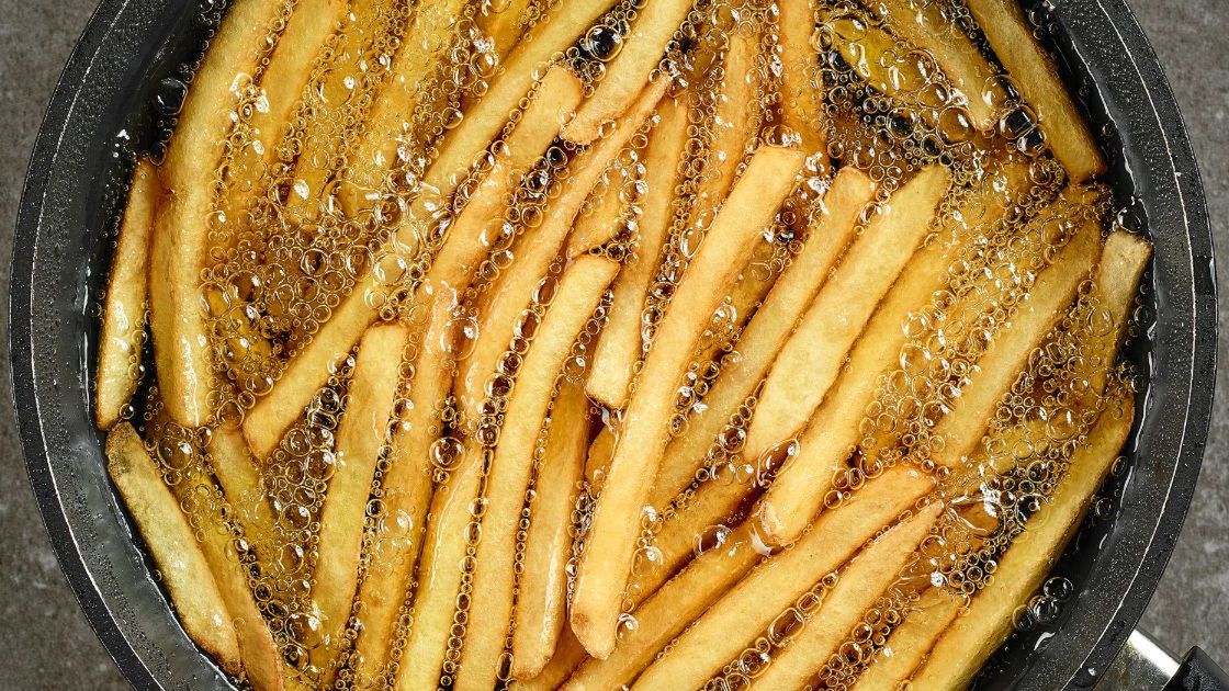 Jak smażyć frytki- Pyszności/ źródło: Canva