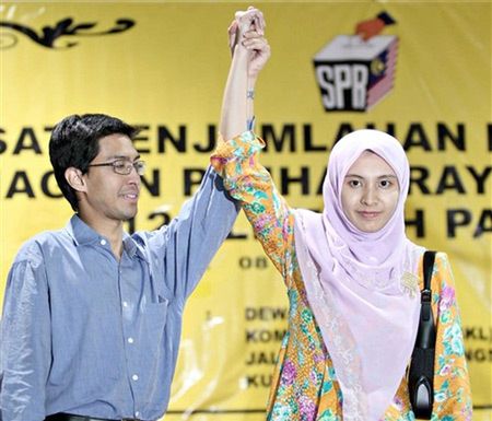 Porażka rządzącej koalicji w wyborach w Malezji