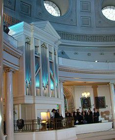 Emigrują nawet kościelni i organiści