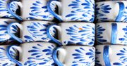 Stoliczku, nakryj się! Malowanie porcelany krok po kroku