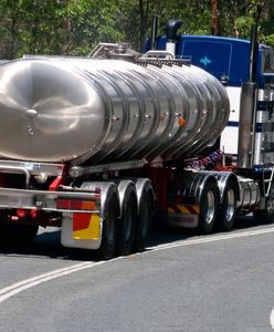 Wypadek na A4 – przewróciła się cysterna. Utrudnienia na autostradzie w kierunku Wrocławia