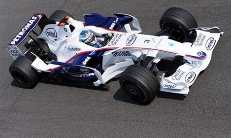 FIA sprawdziła silnik bolidu Heidfelda