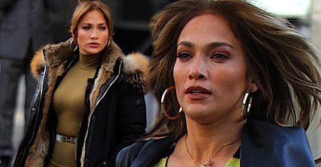 Boska Jennifer Lopez w zwykłych zimowych bamboszkach i wielkiej kufajce. Ale po chwili pokazała co jest pod spodem!