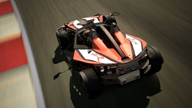 Tak jeździ się po torze Silverstone w Gran Turismo 6