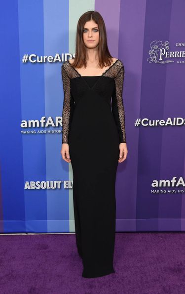 Alexandra Daddario – amfAR Gala Los Angeles 2019