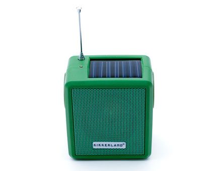 Zielone radio z baterią słoneczną i ręczną ładowarką