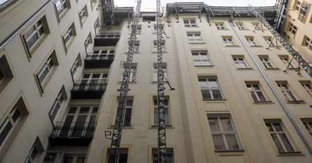Rodzina Waltzów odda pieniądze za Noakowskiego 16? O tym zadecyduje komisja