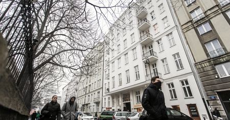 Skarbówka zajmie konta spadkobierców kamienicy przy Noakowskiego 16