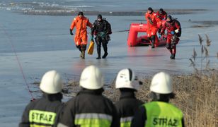 Tragedia na Śląsku. Pod 14-latkami na stawie załamał się lód