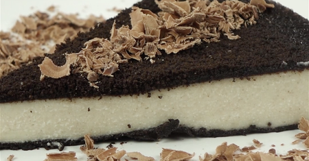 Przepyszny sernik z ciasteczkami Oreo