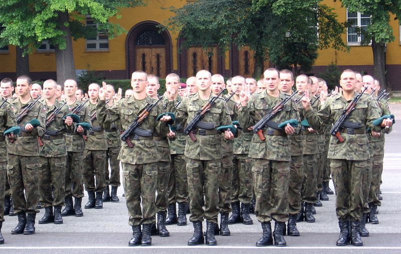 "Chcemy zwiększyć liczbę żołnierzy do 200 tys."